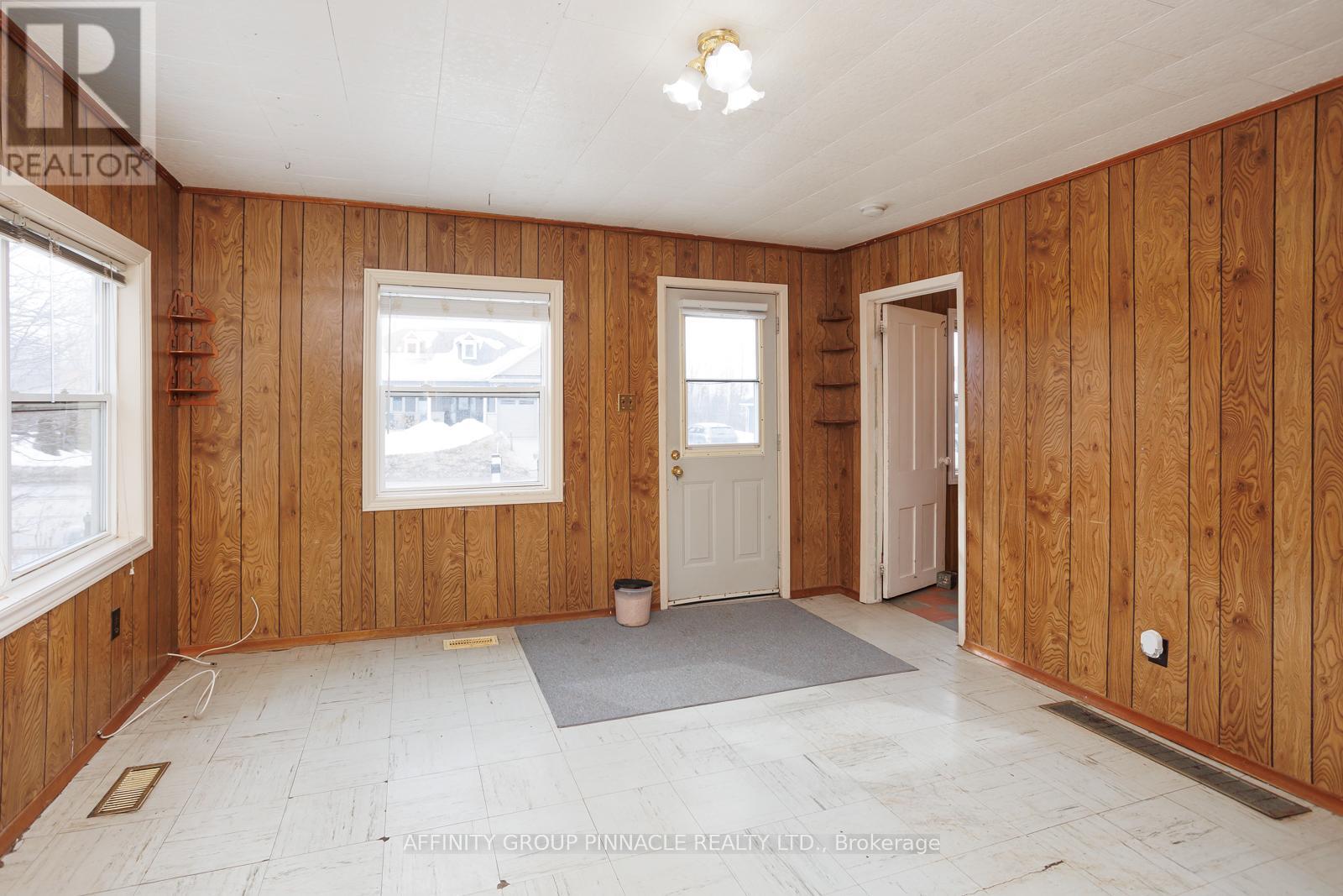 4796 Regional Rd 57, Kawartha Lakes (Manvers), Ontario  L0B 1K0 - Photo 10 - X12855586