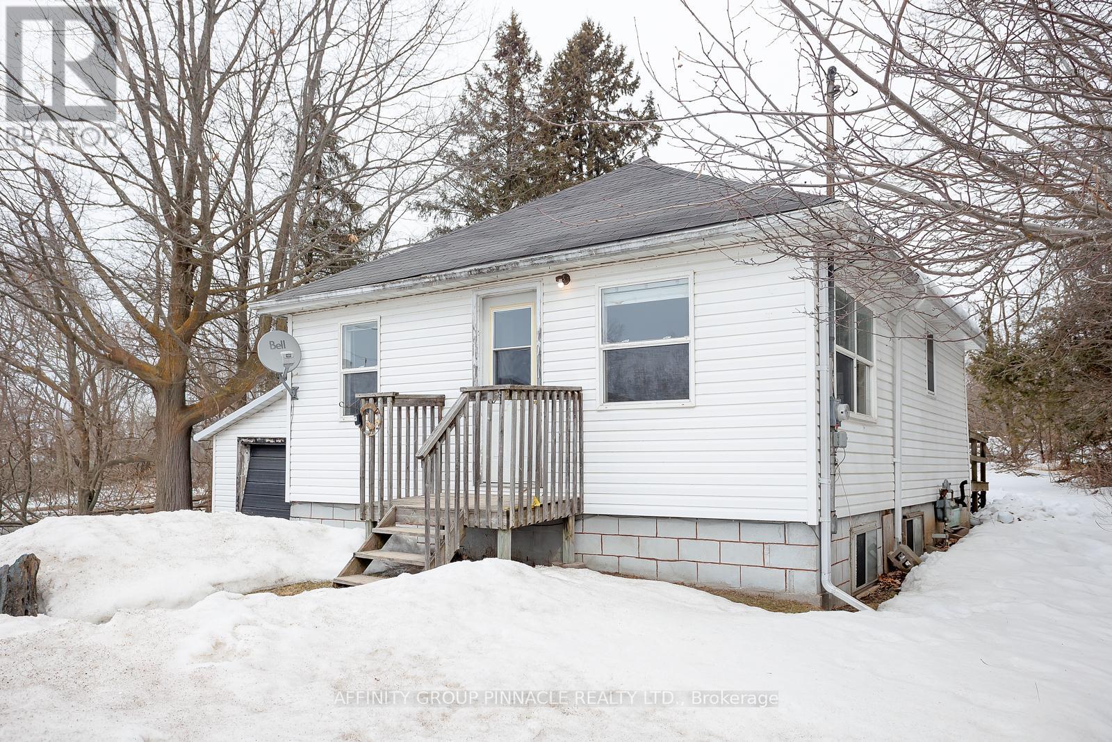 4796 Regional Rd 57, Kawartha Lakes (Manvers), Ontario  L0B 1K0 - Photo 4 - X12855586