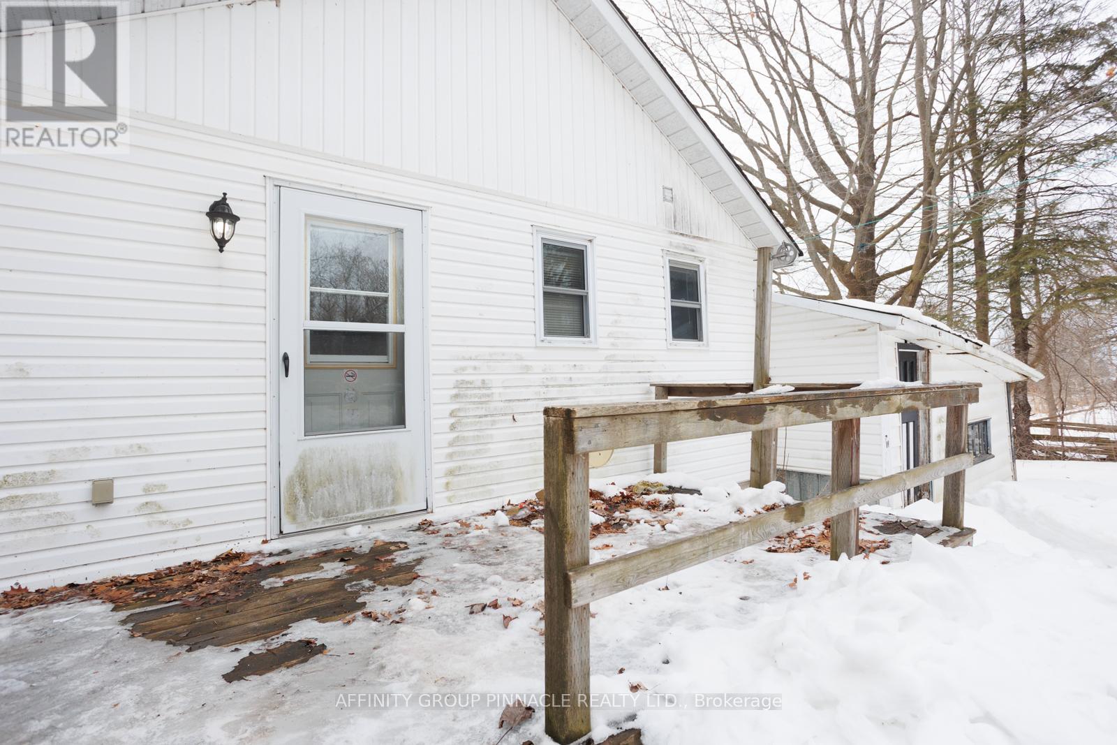 4796 Regional Rd 57, Kawartha Lakes (Manvers), Ontario  L0B 1K0 - Photo 8 - X12855586