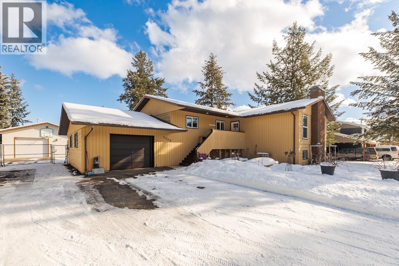 3582 Rosia Road, Prince George, British Columbia  V2K 4Y6 - Photo 2 - R3096751