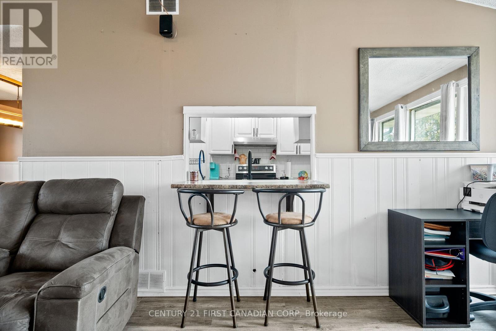 43747 Talbot Line, Central Elgin, Ontario  N5P 3S7 - Photo 21 - X12855364