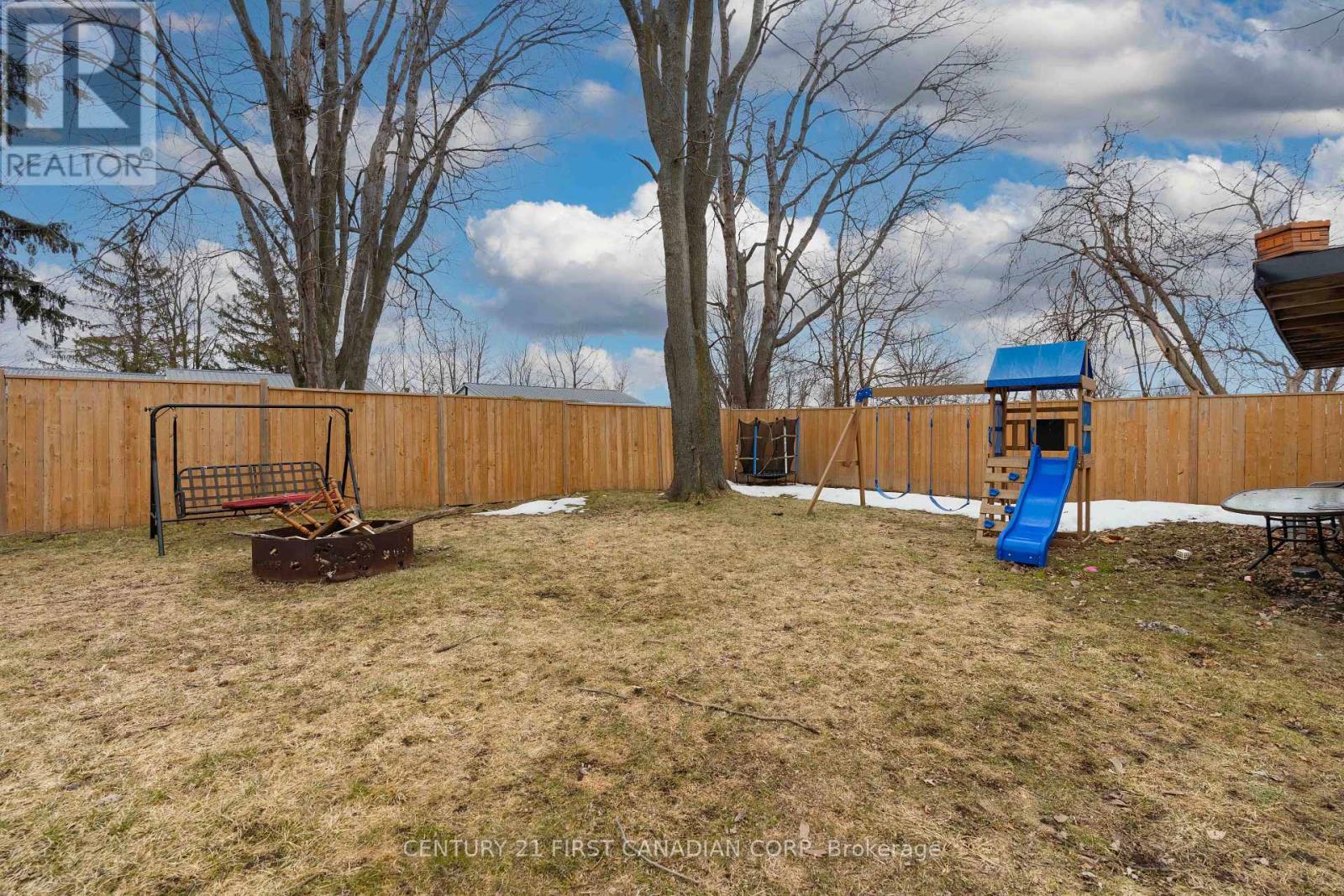43747 Talbot Line, Central Elgin, Ontario  N5P 3S7 - Photo 41 - X12855364