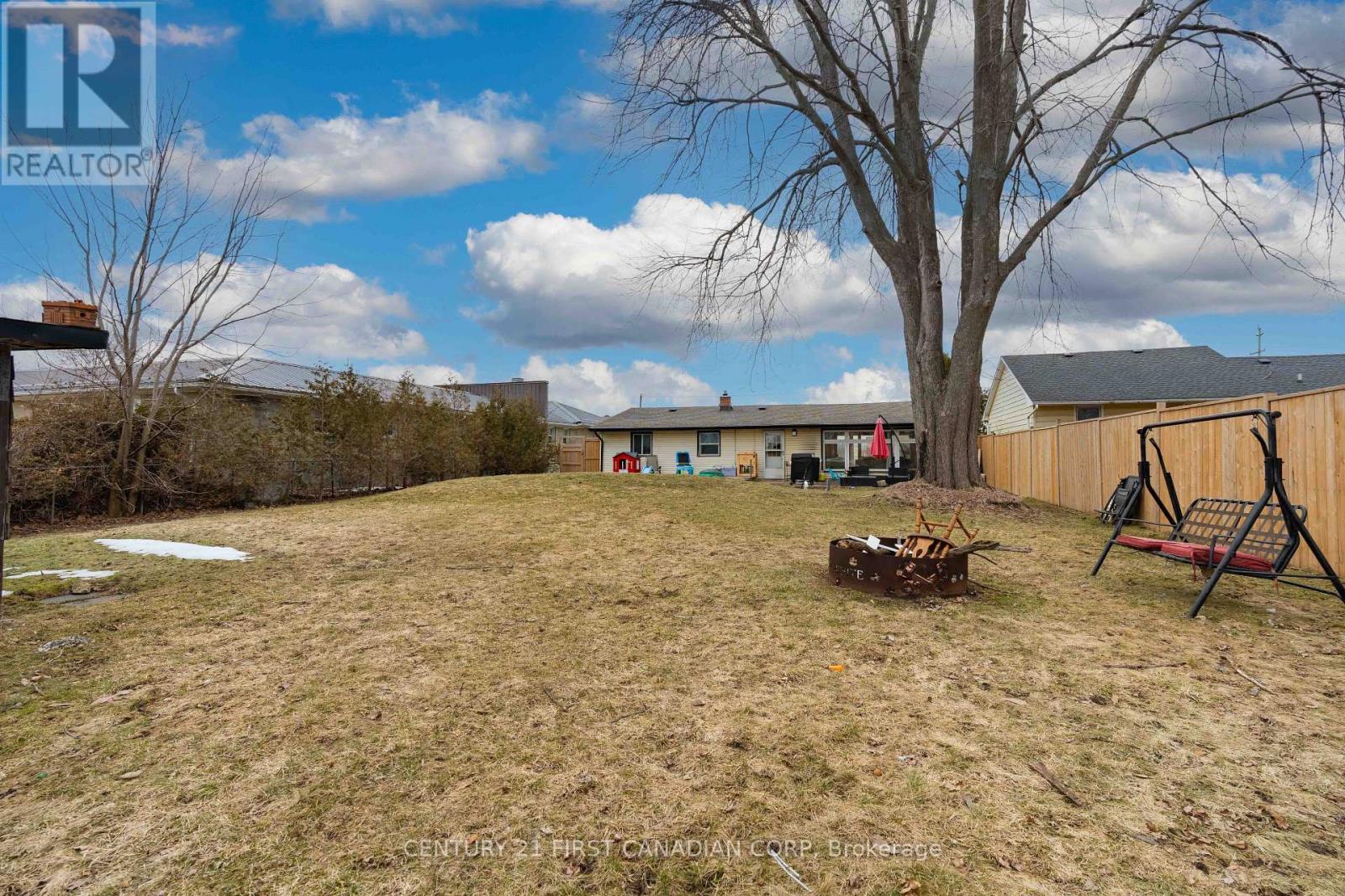 43747 Talbot Line, Central Elgin, Ontario  N5P 3S7 - Photo 42 - X12855364