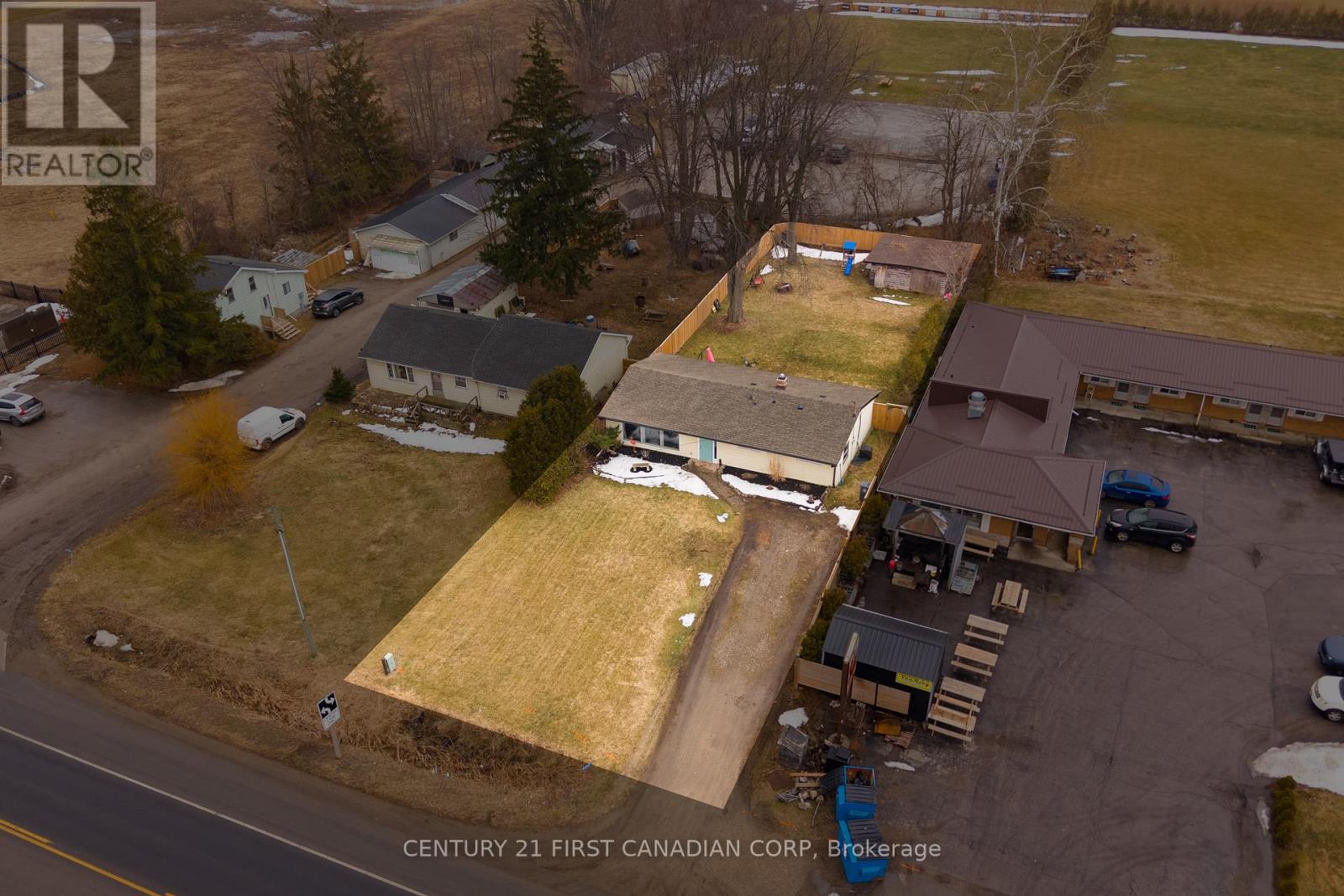 43747 Talbot Line, Central Elgin, Ontario  N5P 3S7 - Photo 46 - X12855364