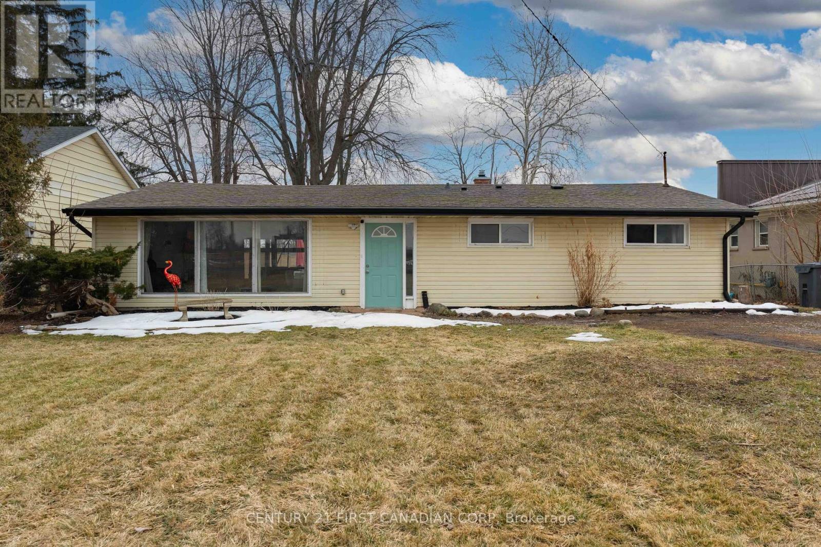 43747 Talbot Line, Central Elgin, Ontario  N5P 3S7 - Photo 7 - X12855364