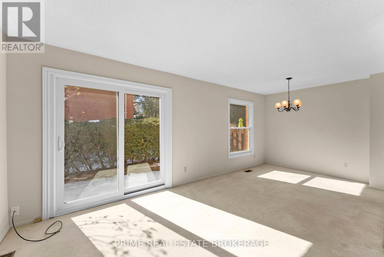 414 Wilkins Street, London South (South R), Ontario  N6C 5B2 - Photo 9 - X12855376