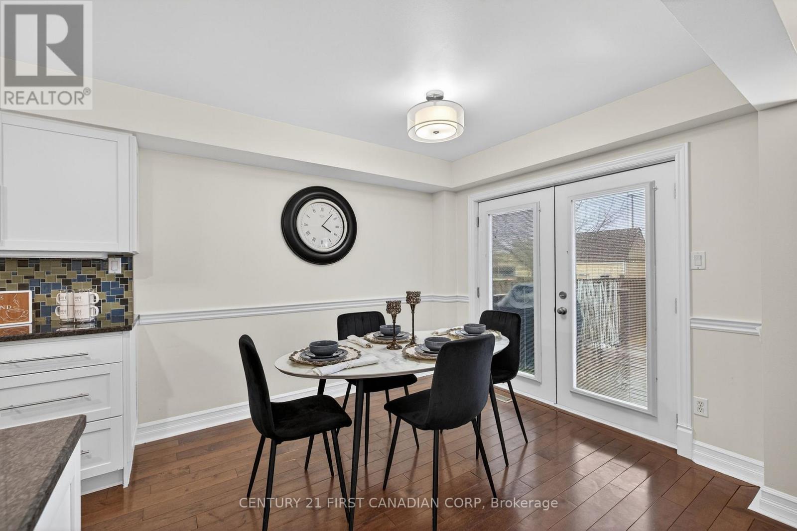 875 Homeview Court, London South (South Q), Ontario  N6C 6C1 - Photo 14 - X12855410