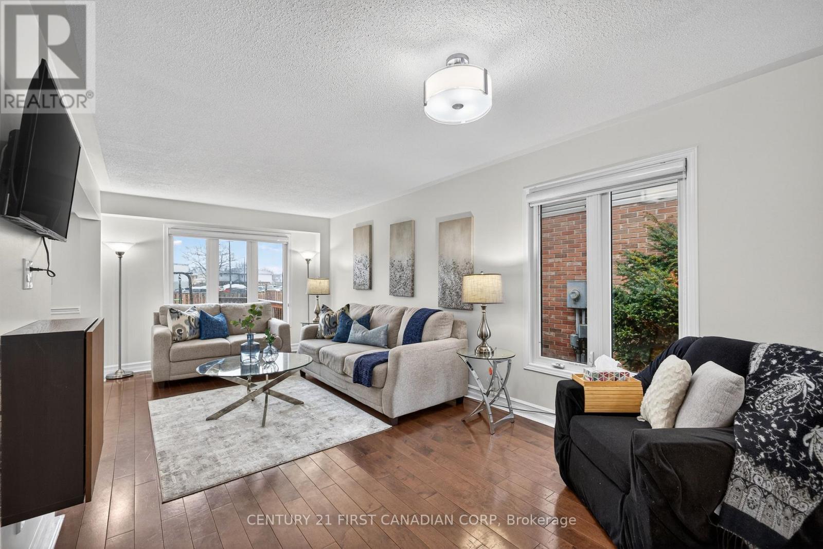 875 Homeview Court, London South (South Q), Ontario  N6C 6C1 - Photo 9 - X12855410