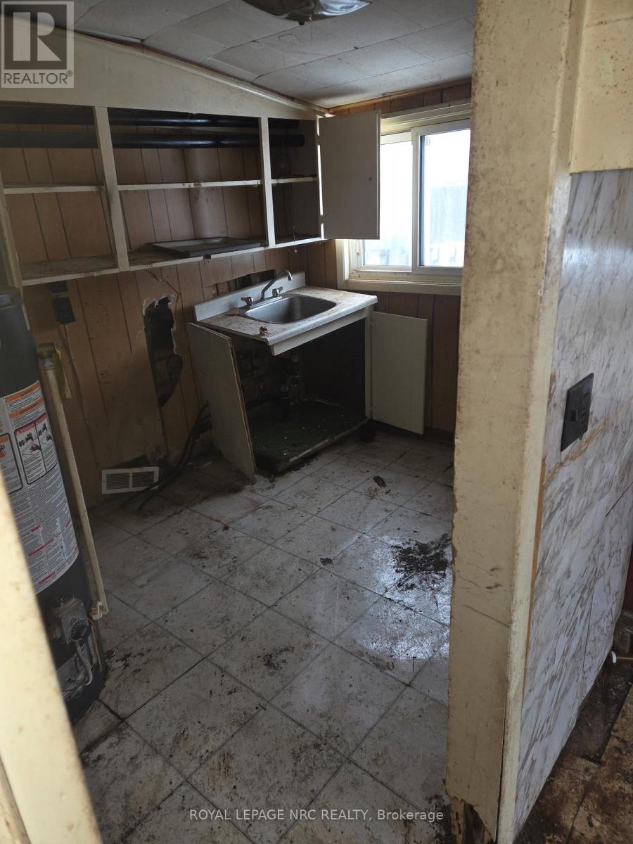 484 Gilmore Road, Fort Erie, Ontario  L2A 2N1 - Photo 4 - X12848452