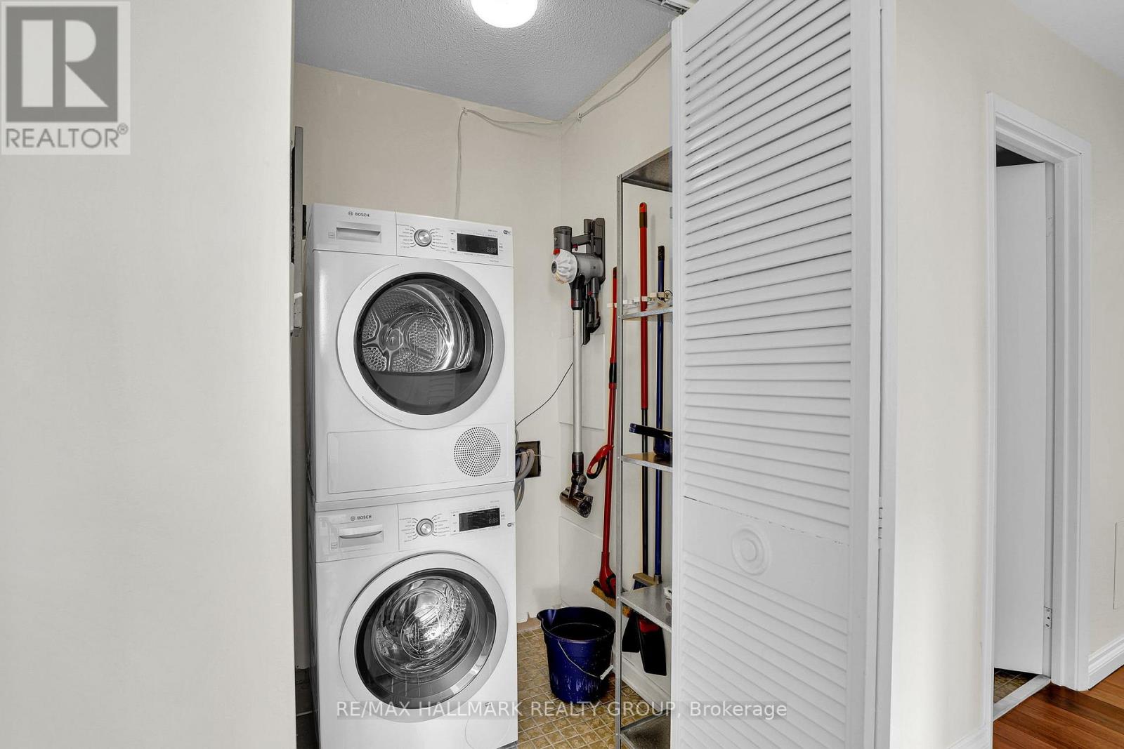 501 - 333 Chapel Street, Ottawa, Ontario  K1N 8Y8 - Photo 18 - X12855406