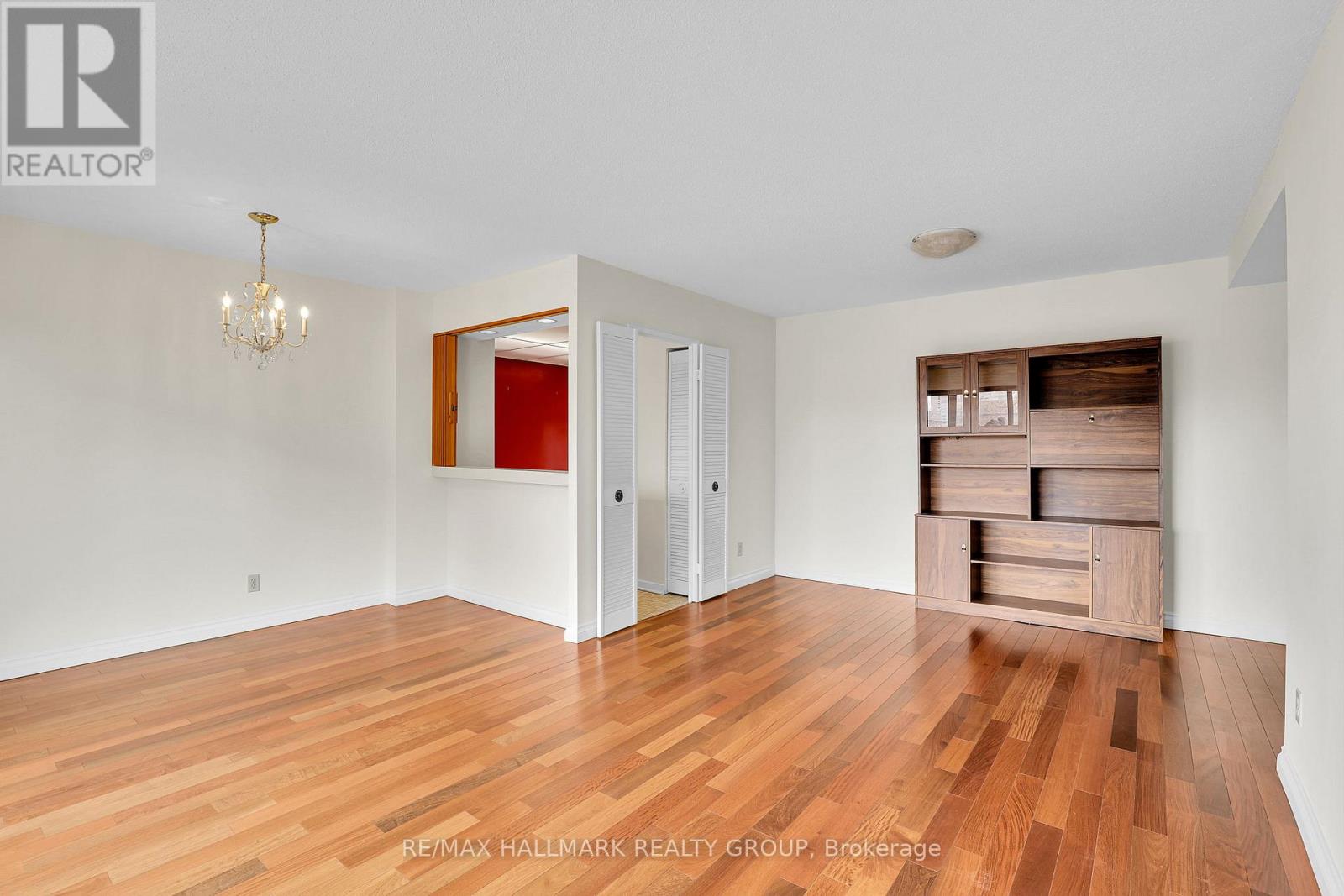 501 - 333 Chapel Street, Ottawa, Ontario  K1N 8Y8 - Photo 7 - X12855406