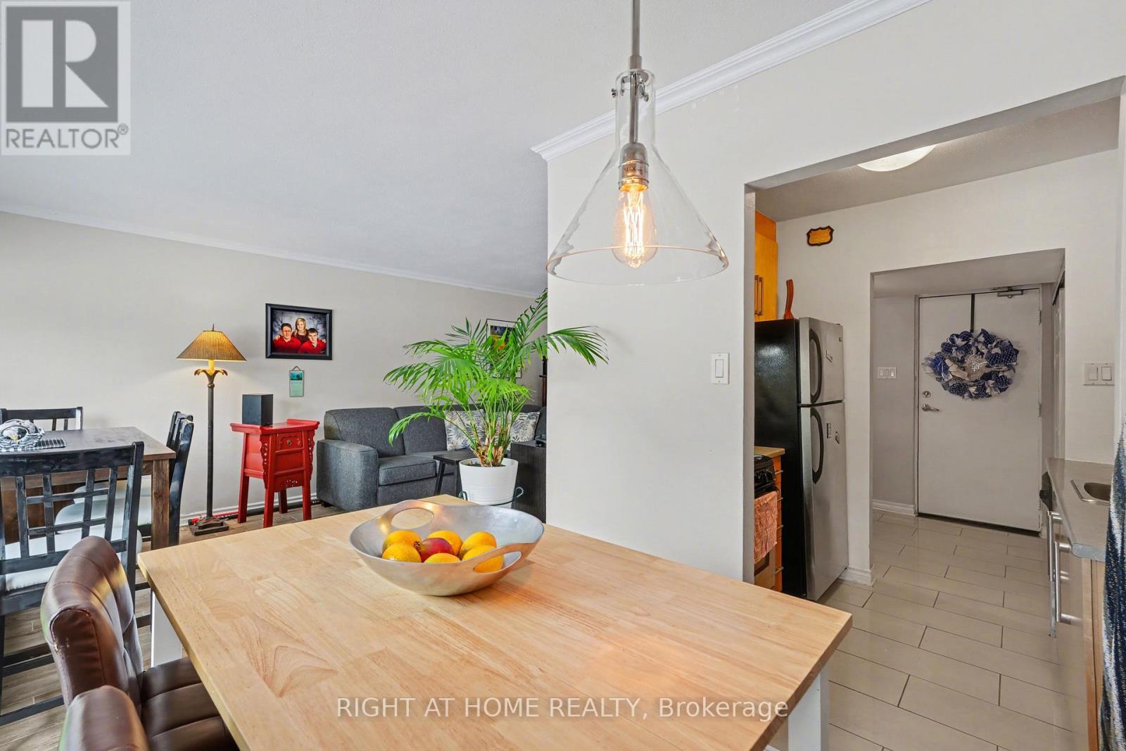 121 - 12 Corkstown Road, Ottawa, Ontario  K2H 5B3 - Photo 11 - X12855484