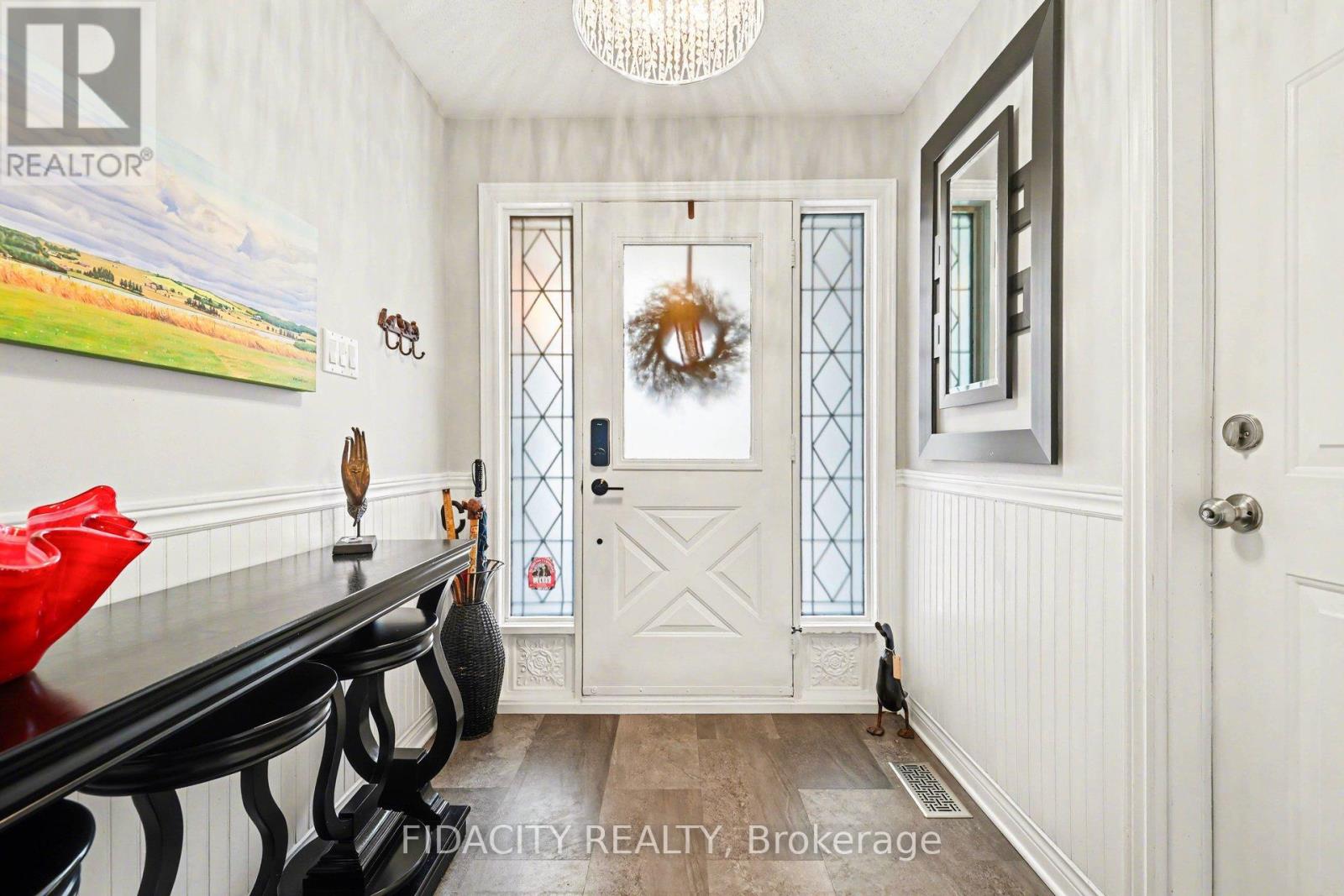 78 Jarlan Terrace, Ottawa, Ontario  K2L 3K9 - Photo 3 - X12855582