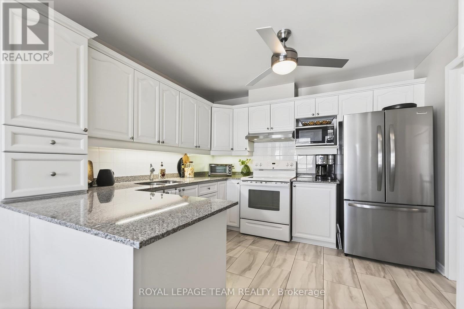 12 Partridge Drive, Ottawa, Ontario  K2M 2P6 - Photo 18 - X12855584