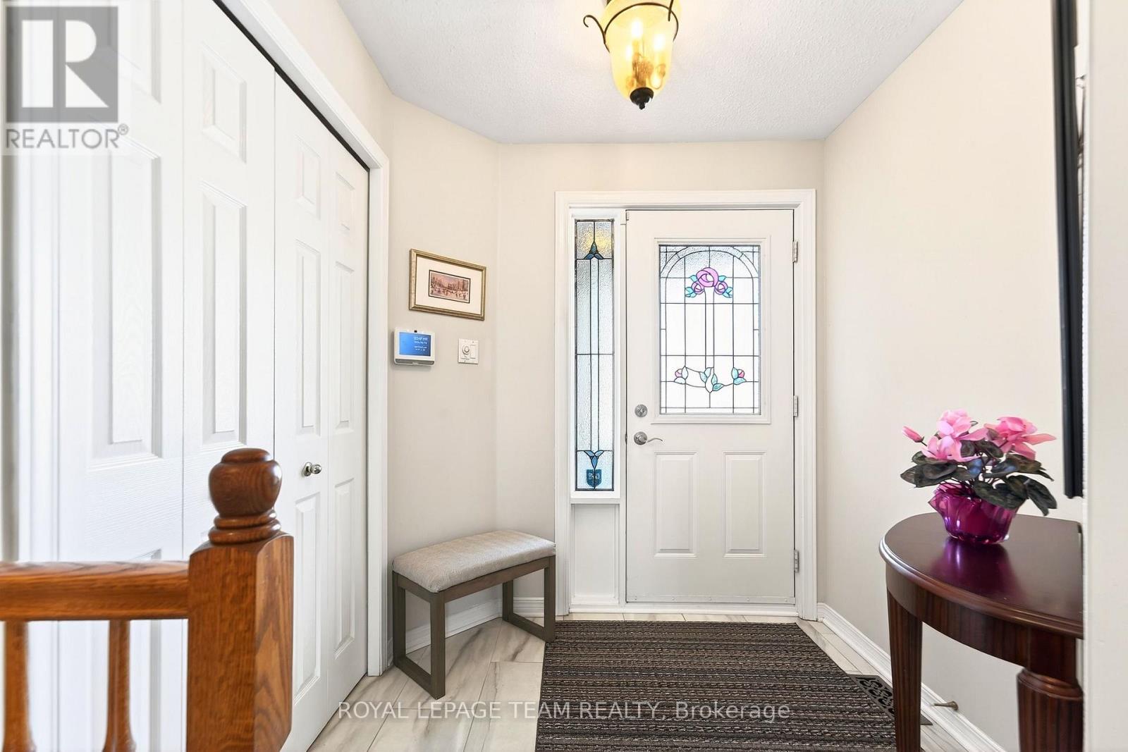 12 Partridge Drive, Ottawa, Ontario  K2M 2P6 - Photo 5 - X12855584