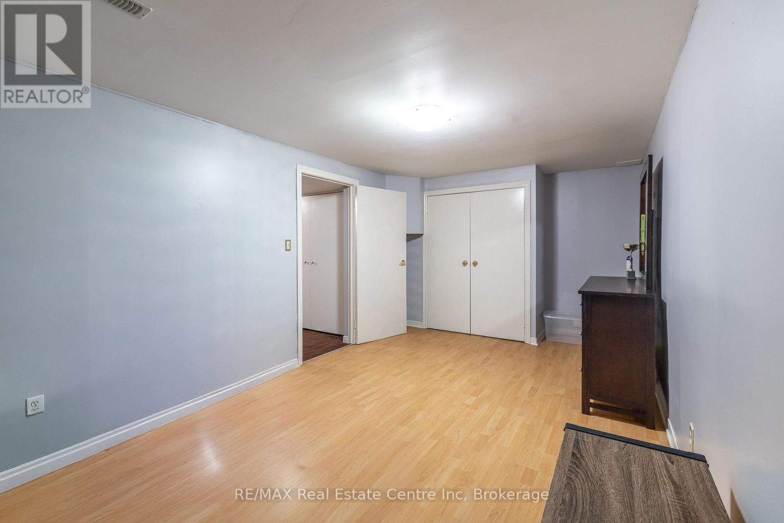 74 - 129 Victoria Road N, Guelph (Grange Road), Ontario  N1E 6V4 - Photo 38 - X12855540