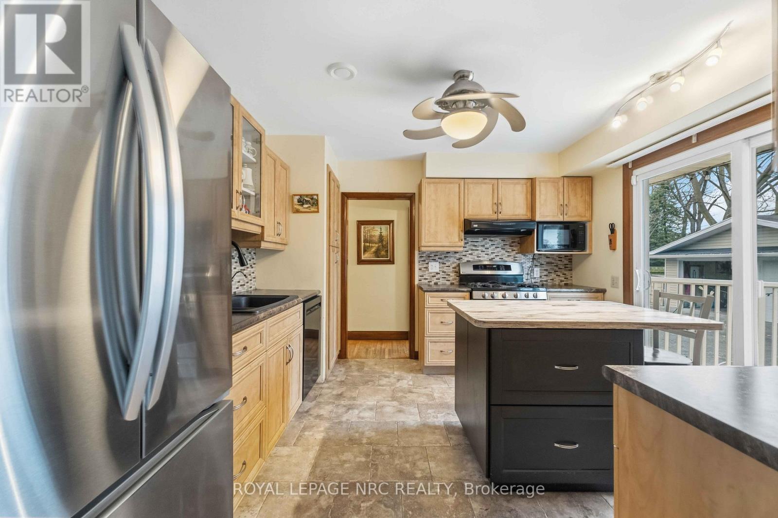 133 Lakeshore Road, St. Catharines (Lakeshore), Ontario  L2N 2T8 - Photo 8 - X12855522