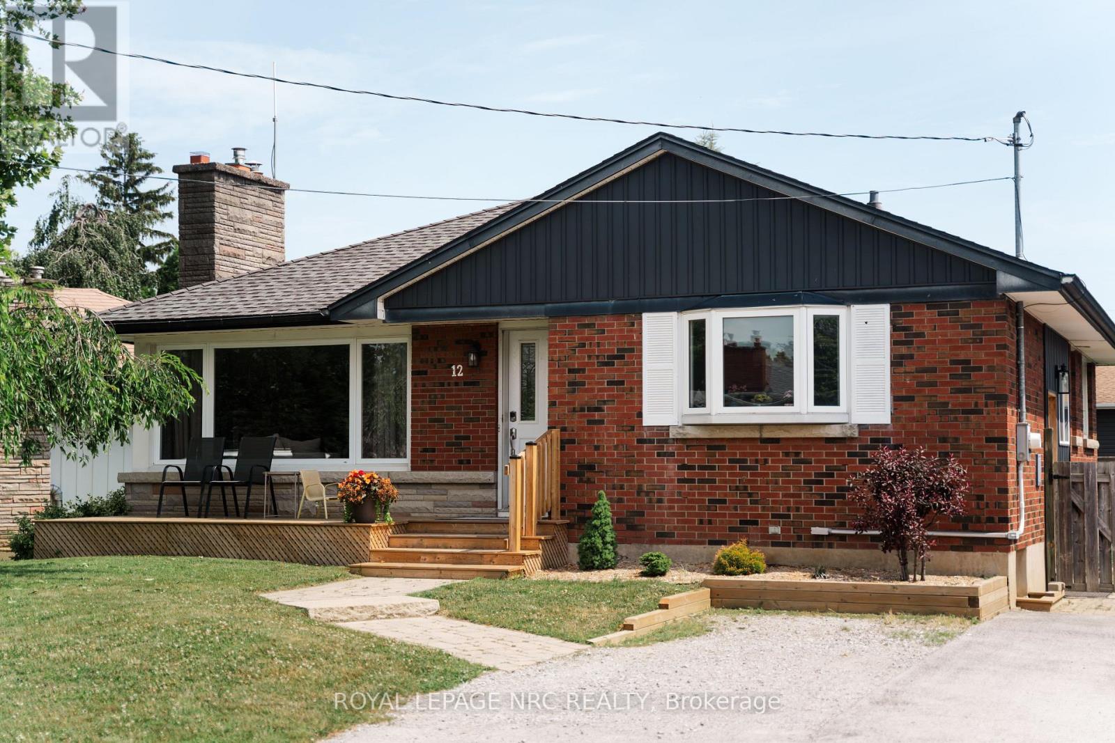 12 MACKIE STREET, st. catharines (port dalhousie), Ontario