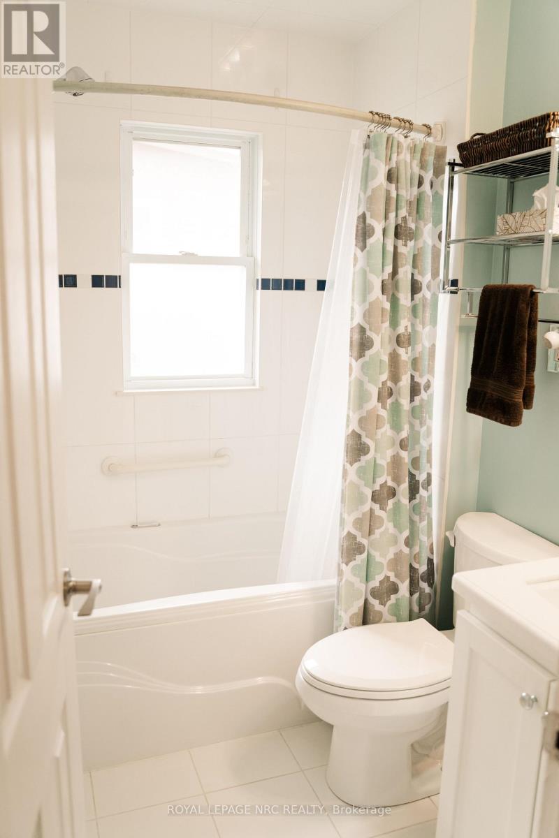 12 Mackie Street, St. Catharines (Port Dalhousie), Ontario  L2N 5N5 - Photo 19 - X12855536