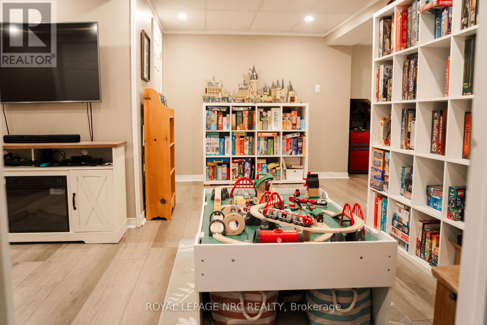 12 Mackie Street, St. Catharines (Port Dalhousie), Ontario  L2N 5N5 - Photo 21 - X12855536