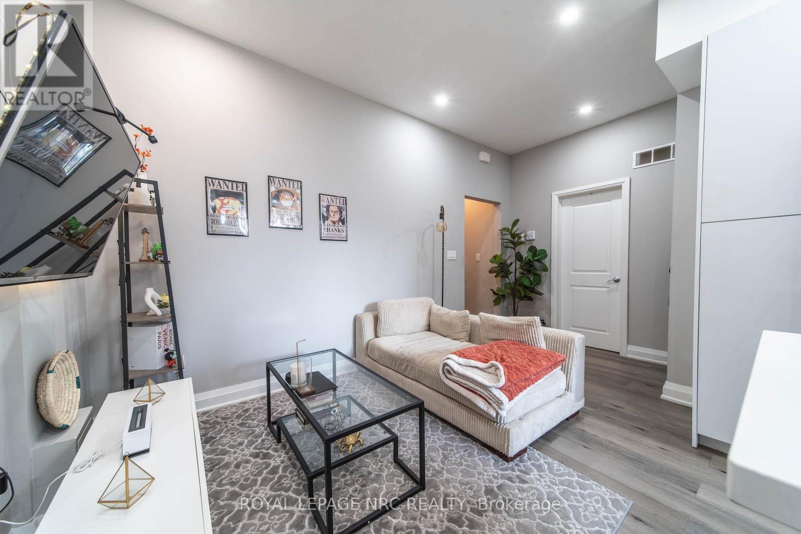 37a Ormonde Avenue, St. Catharines, Ontario  L2M 5P1 - Photo 4 - X12855558