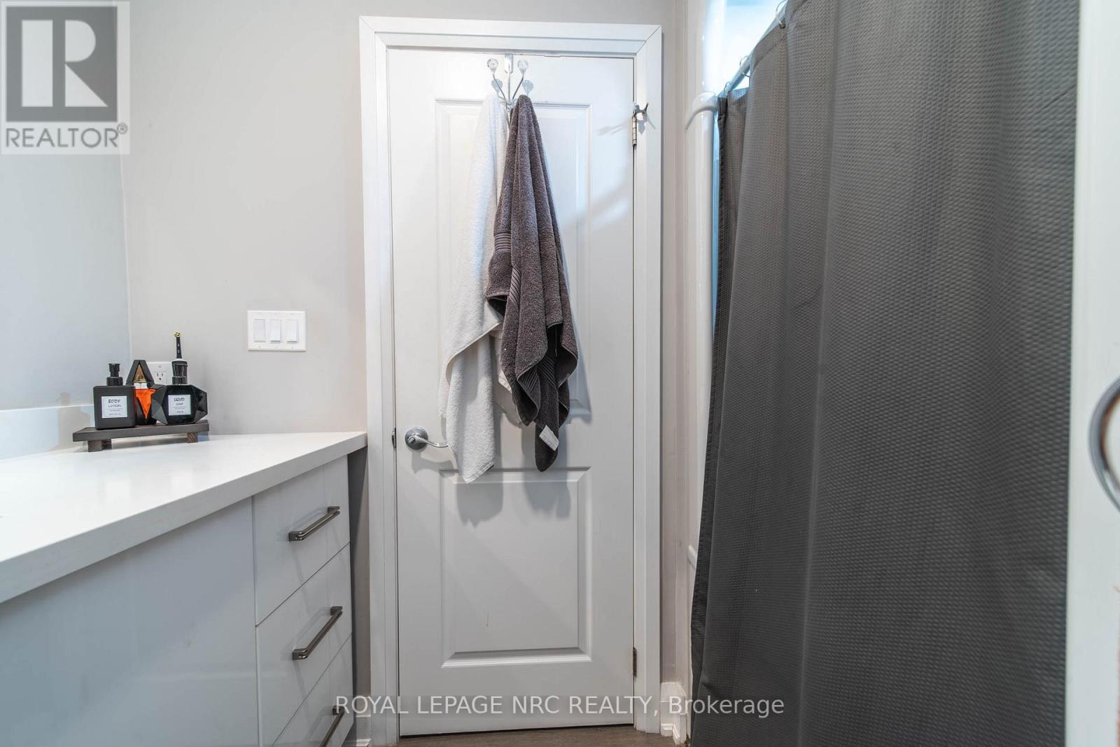 37a Ormonde Avenue, St. Catharines, Ontario  L2M 5P1 - Photo 9 - X12855558