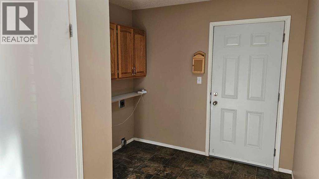 5112 52 Avenue, Consort, Alberta  T0C 1B0 - Photo 10 - A2275127