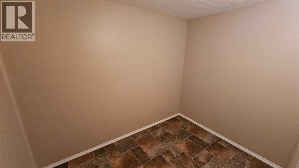 5112 52 Avenue, Consort, Alberta  T0C 1B0 - Photo 32 - A2275127