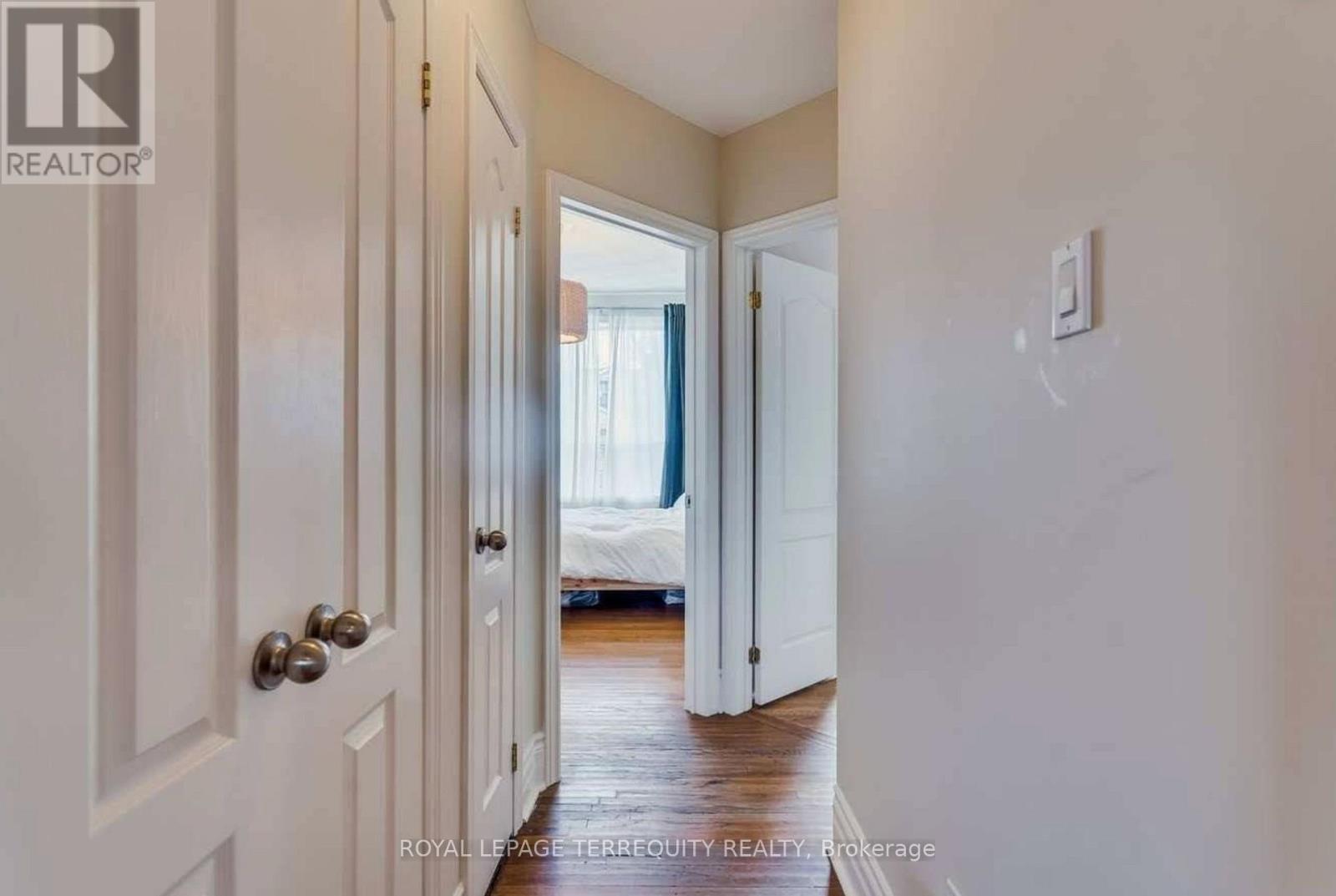 Unit 2 - 61 Rusholme Park Crescent, Toronto, Ontario  M6J 2E1 - Photo 8 - C12855400