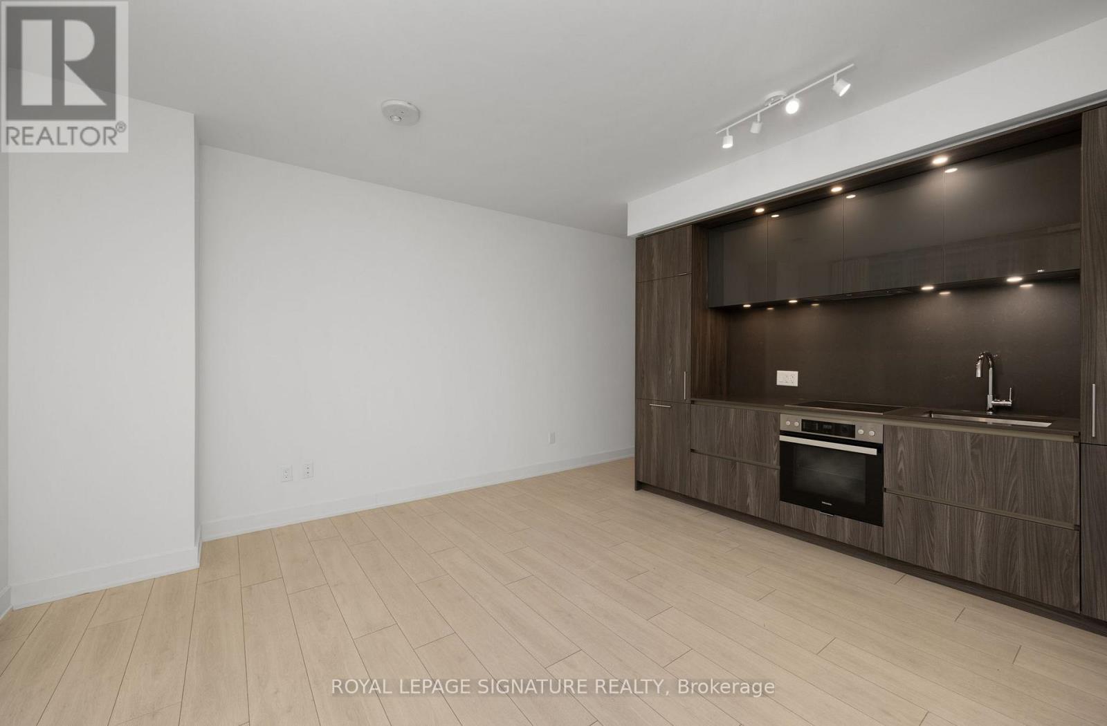 525 - 15 Mercer Street, Toronto, Ontario  M5V 1H2 - Photo 8 - C12855424