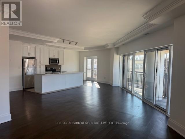 201 - 3443 Bathurst Street, Toronto (Bedford Park-Nortown), Ontario  M6A 2C3 - Photo 10 - C12855564