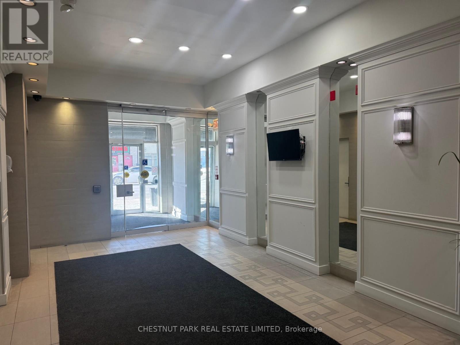 201 - 3443 Bathurst Street, Toronto (Bedford Park-Nortown), Ontario  M6A 2C3 - Photo 3 - C12855564