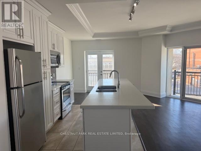 201 - 3443 Bathurst Street, Toronto (Bedford Park-Nortown), Ontario  M6A 2C3 - Photo 8 - C12855564