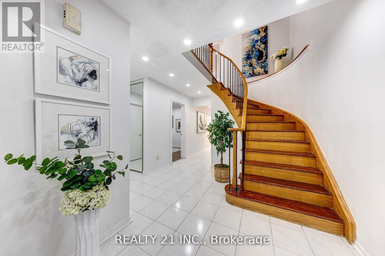 130 Morningview Trail, Toronto, Ontario  M1B 5L2 - Photo 14 - E12855384