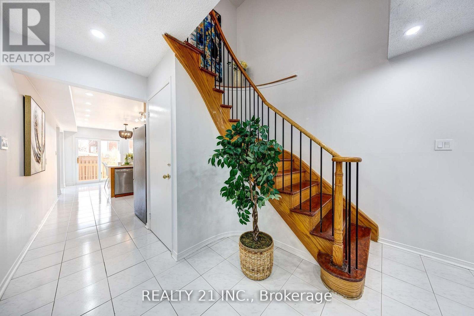 130 Morningview Trail, Toronto, Ontario  M1B 5L2 - Photo 26 - E12855384