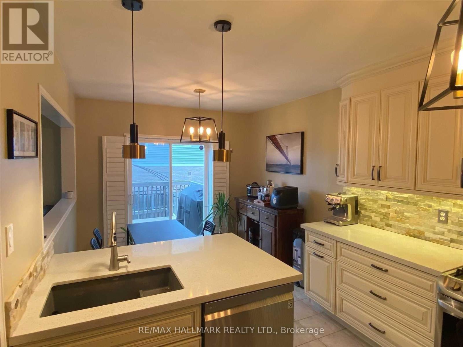 75 Puttingedge Drive, Whitby (Rolling Acres), Ontario  L1R 0H8 - Photo 3 - E12855492