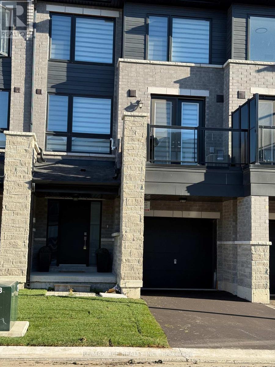 24 Spry Lane, Barrie (Innis-Shore), Ontario  L9J 0N6 - Photo 2 - S12855426