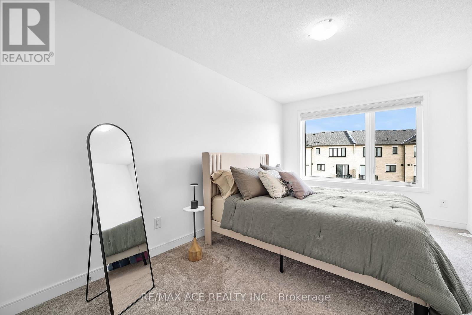 24 Spry Lane, Barrie (Innis-Shore), Ontario  L9J 0N6 - Photo 26 - S12855426