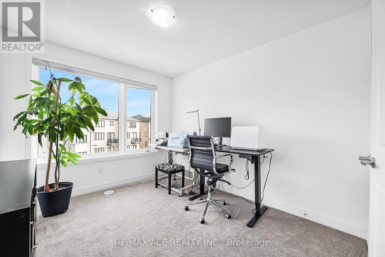 24 Spry Lane, Barrie (Innis-Shore), Ontario  L9J 0N6 - Photo 28 - S12855426