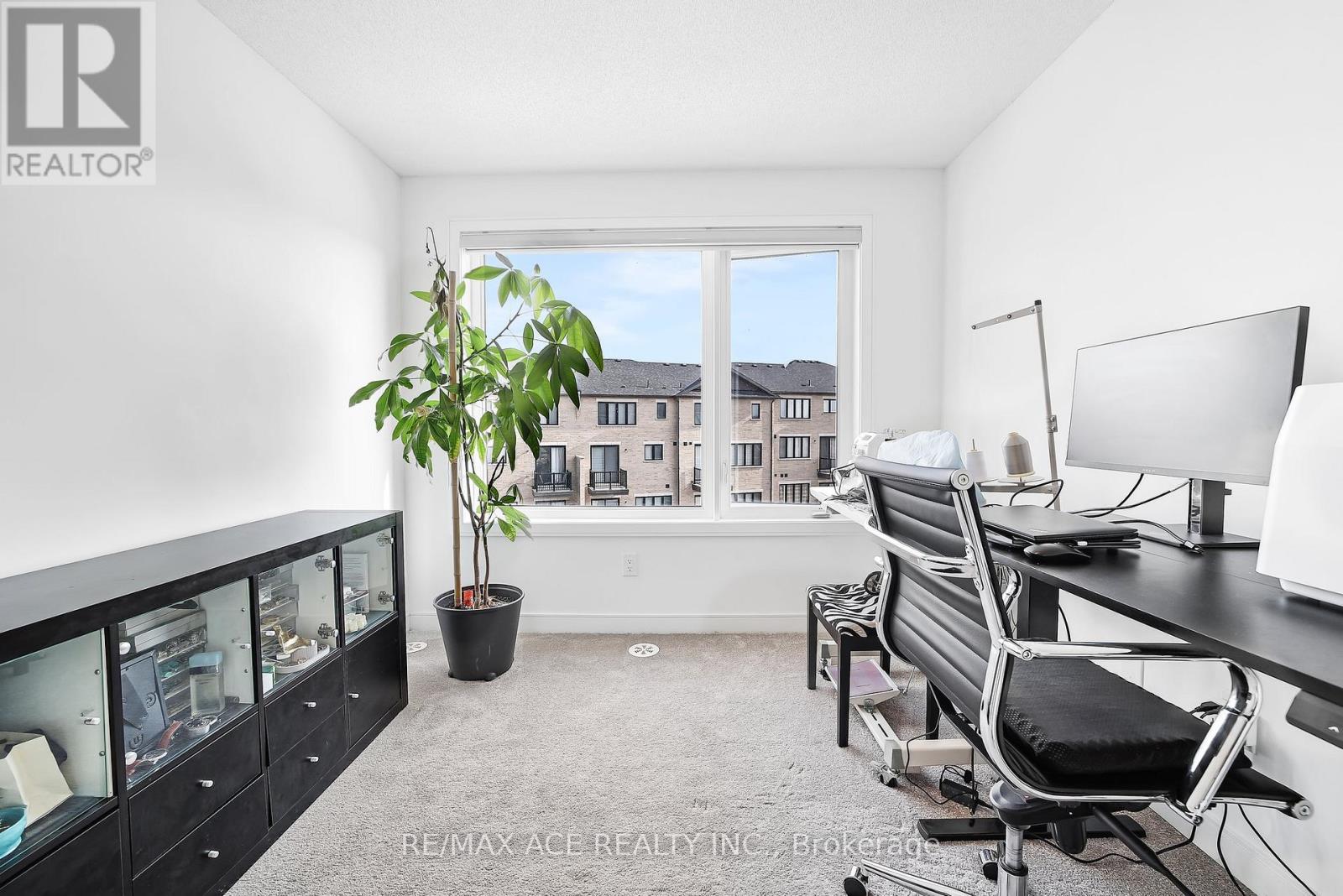 24 Spry Lane, Barrie (Innis-Shore), Ontario  L9J 0N6 - Photo 29 - S12855426