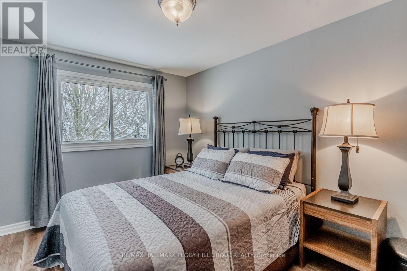 229 Deborah Way, Barrie, Ontario  L4N 4N8 - Photo 7 - S12855520