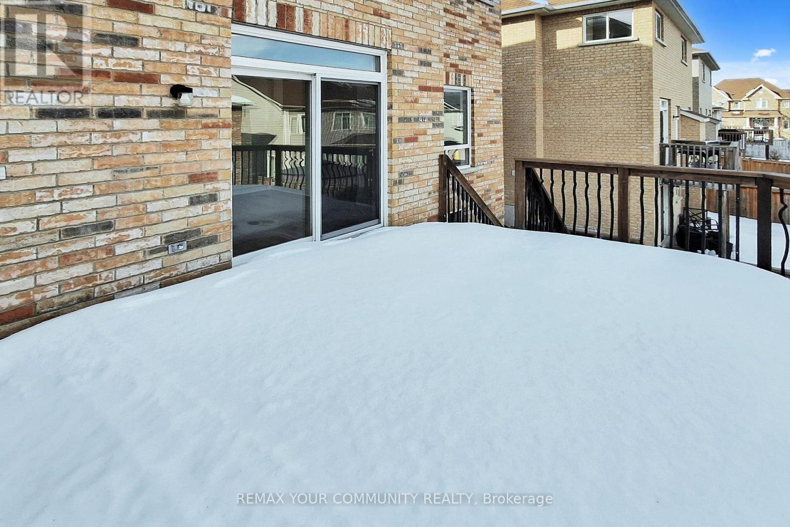 Upper Level & Main Level - 25 Bache Avenue, Georgina (Keswick South), Ontario  L4P 0C7 - Photo 47 - N12853656