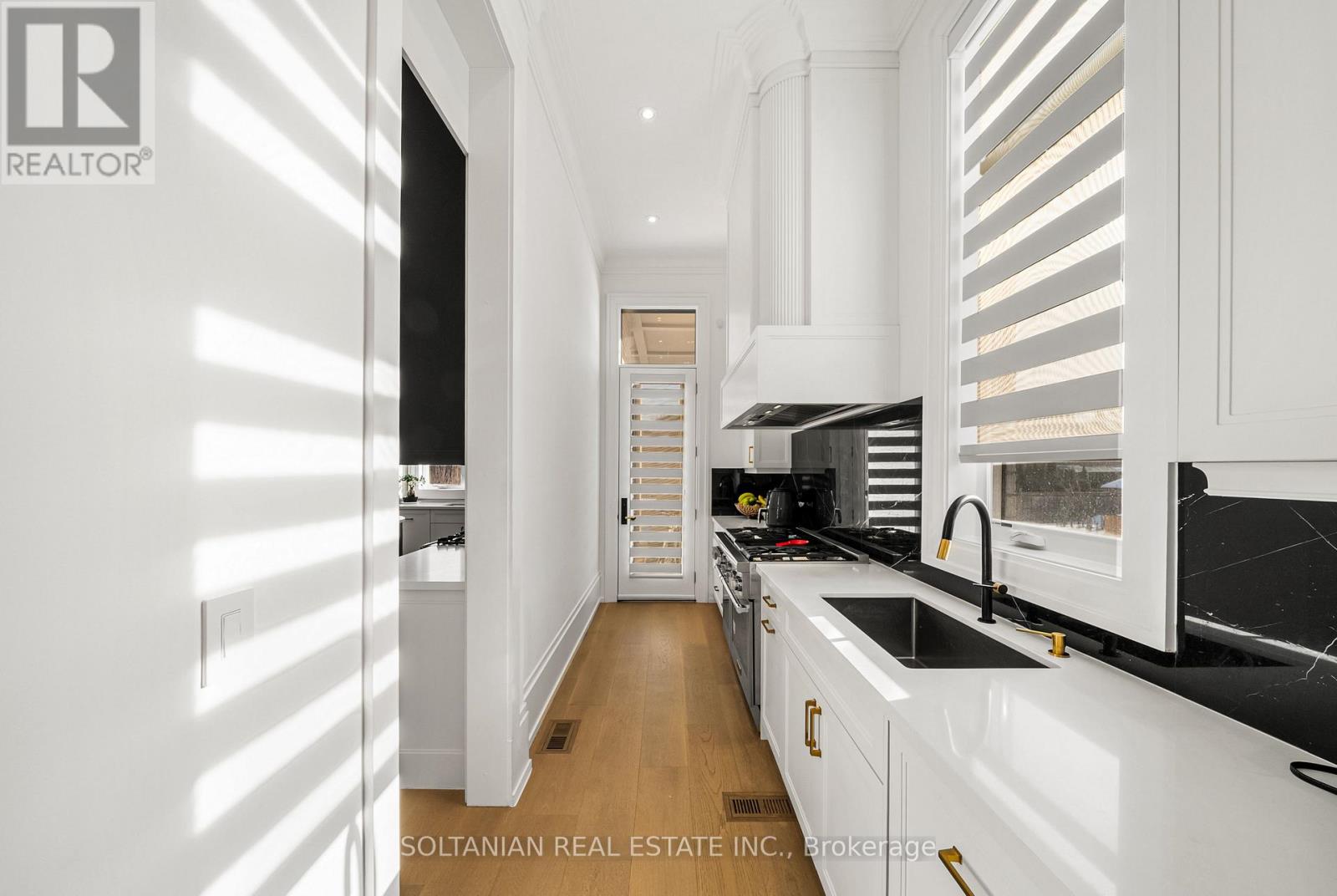 95 May Avenue, Richmond Hill, Ontario  L4C 3S7 - Photo 19 - N12855300