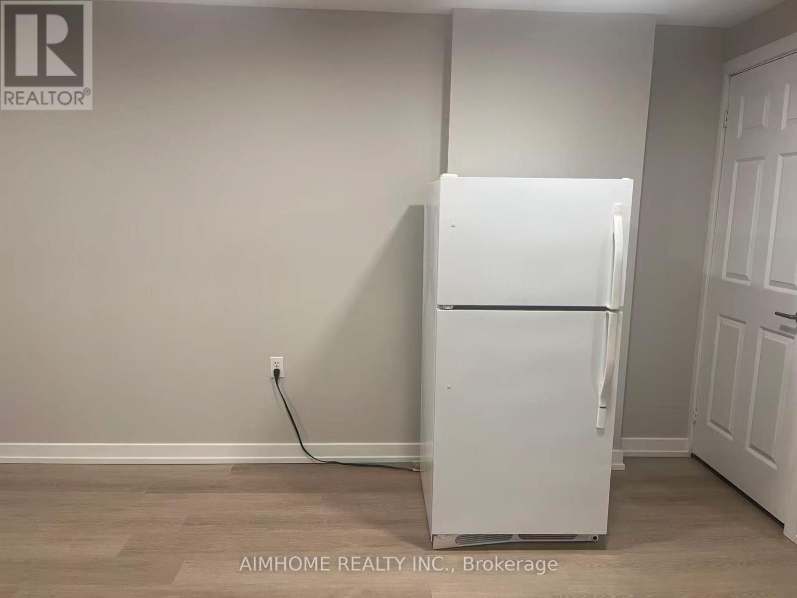 Bsmt - 401 Kittridge Road, Oakville, Ontario  L6H 7K6 - Photo 9 - W12847448