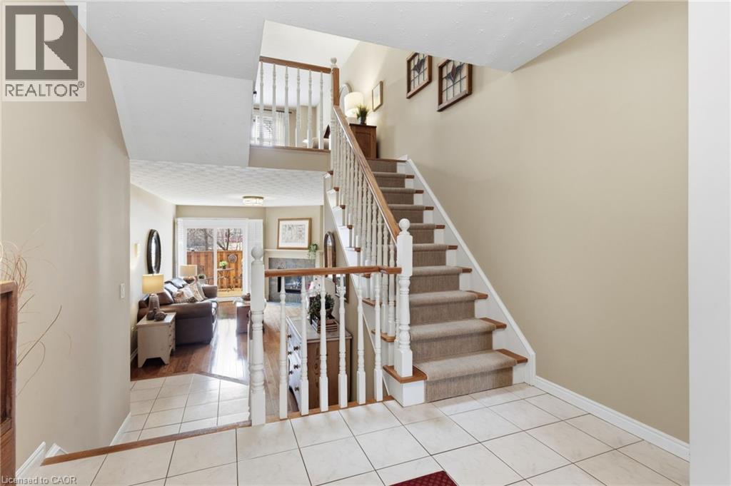 1205 Lamb's Court Unit# 19, Burlington, Ontario  L7S 2G6 - Photo 7 - 40810034