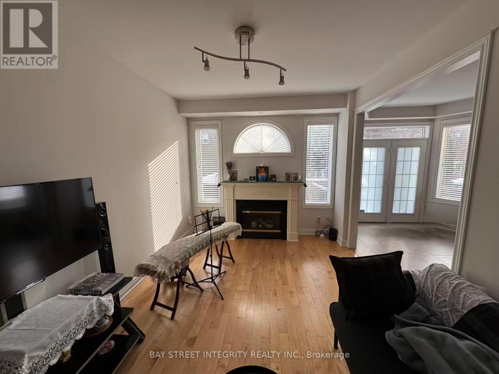 3364 Hayhurst Crescent, Oakville, Ontario  L6L 6W9 - Photo 11 - W12855362