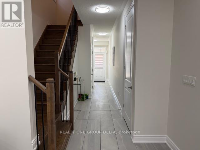 . - 6 Quinton Ridge, Brampton, Ontario  L6Y 0E3 - Photo 3 - W12855388