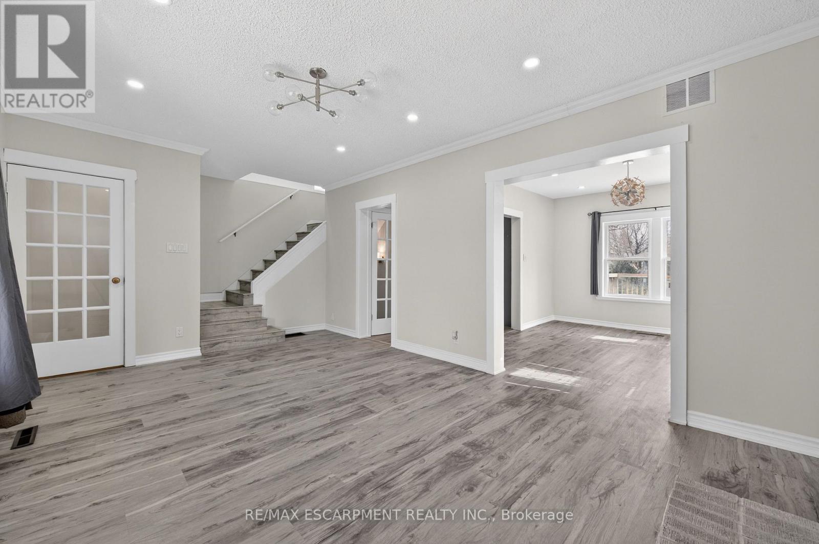 2296 New Street, Burlington, Ontario  L7R 1J3 - Photo 22 - W12855494