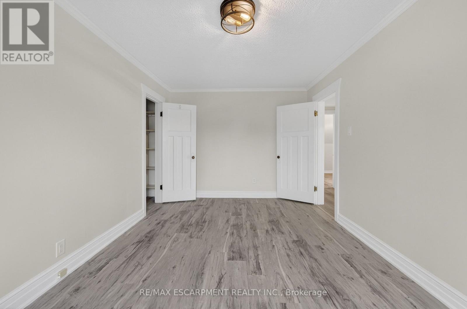 2296 New Street, Burlington, Ontario  L7R 1J3 - Photo 25 - W12855494