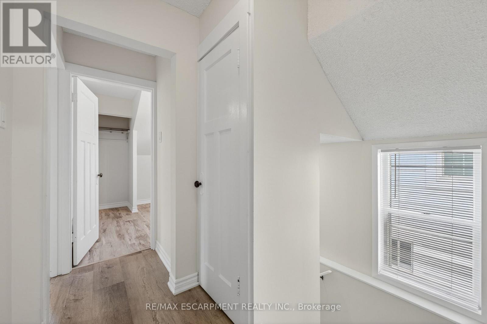 2296 New Street, Burlington, Ontario  L7R 1J3 - Photo 30 - W12855494